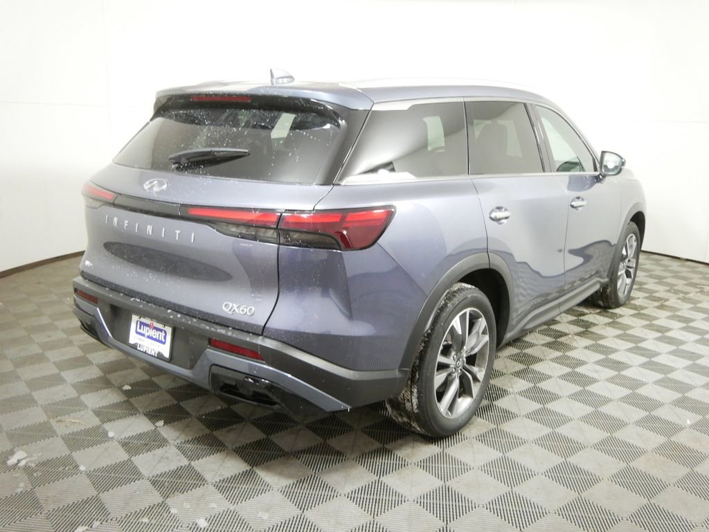 Used 2024 INFINITI QX60 Luxe image 3