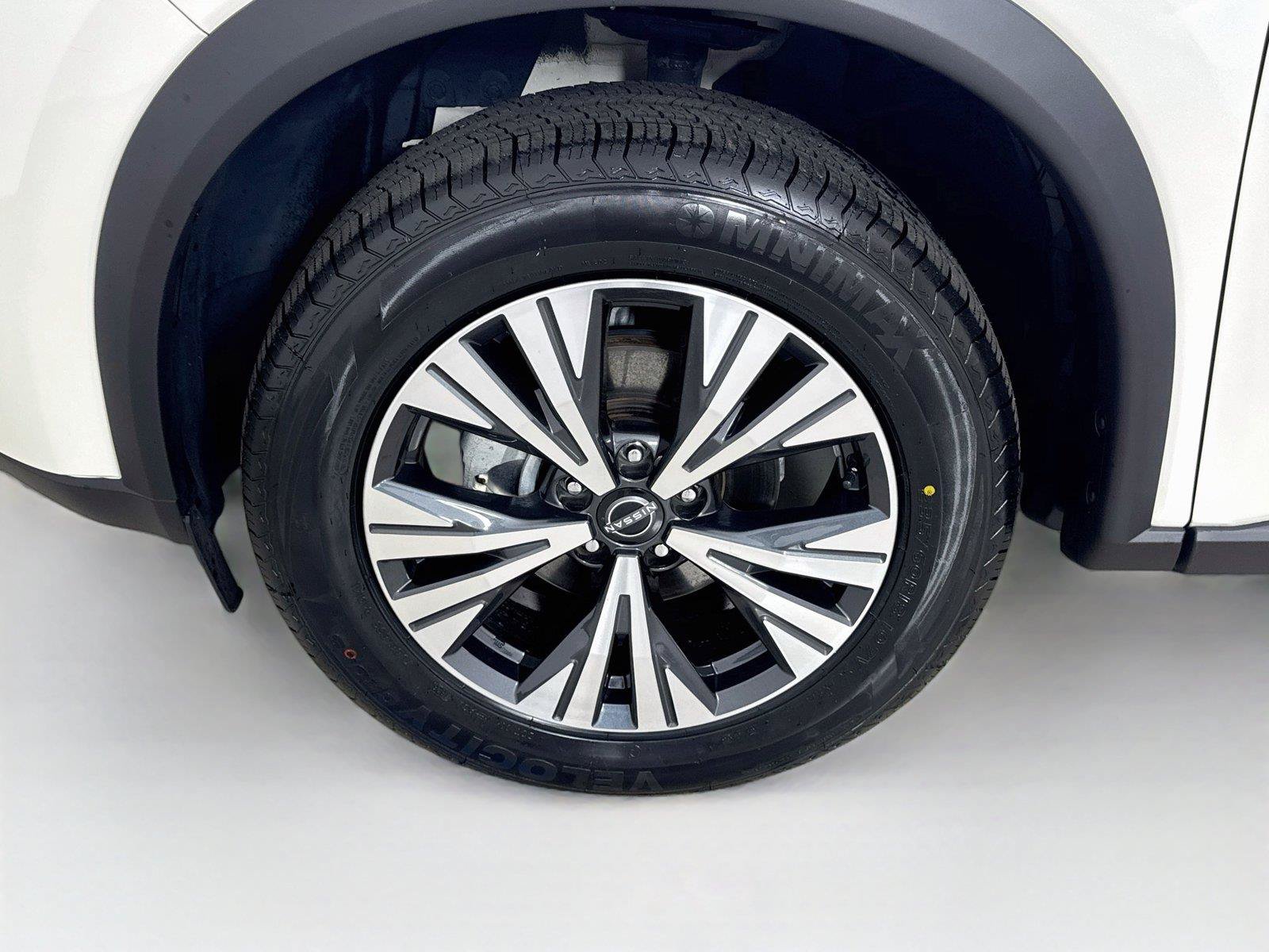 Used 2022 Nissan Rogue SV FWD image 28
