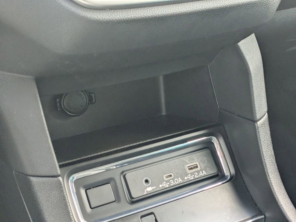 Used 2025 Subaru Ascent Premium image 22