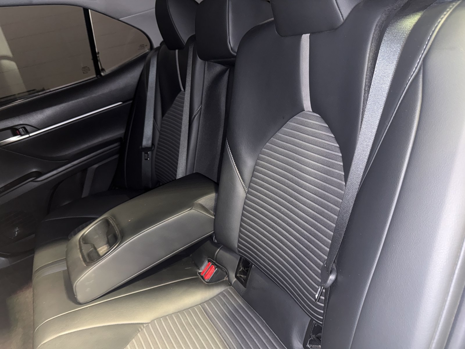 Used 2023 Toyota Camry SE FWD image 31