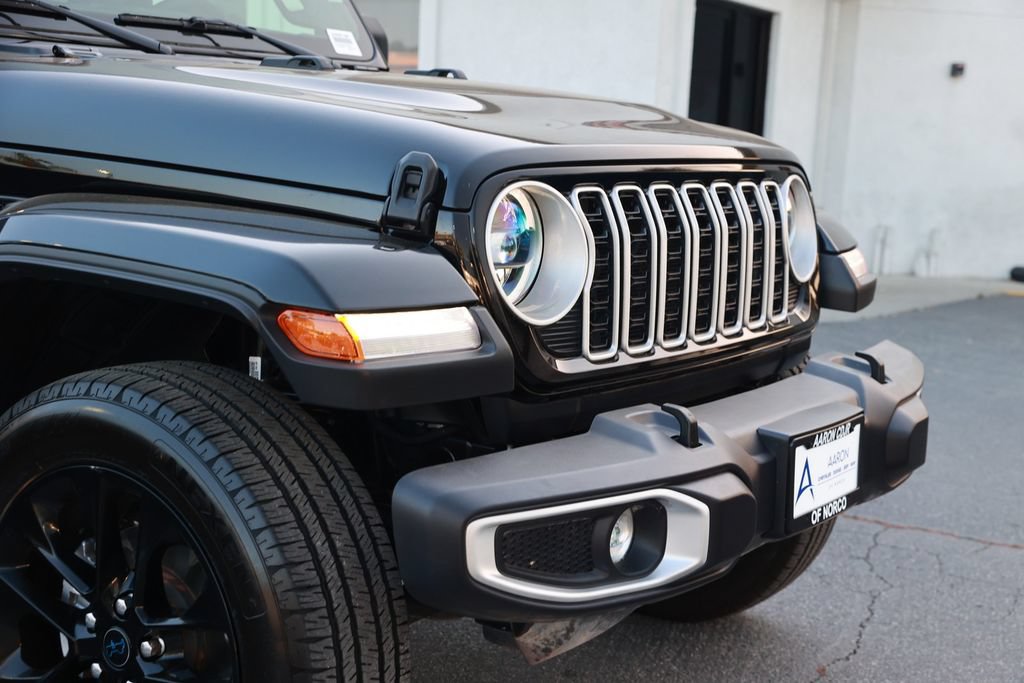 Used 2025 Jeep Wrangler Unlimited Sahara w/ Safety Group AWD/4WD image 7