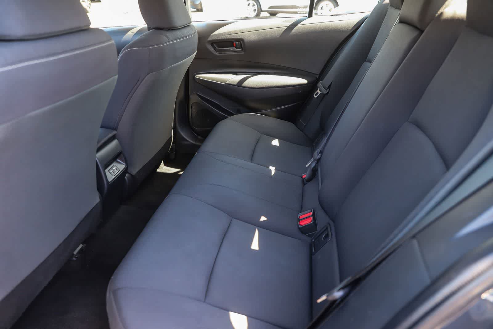 Used 2024 Toyota Corolla LE FWD image 17