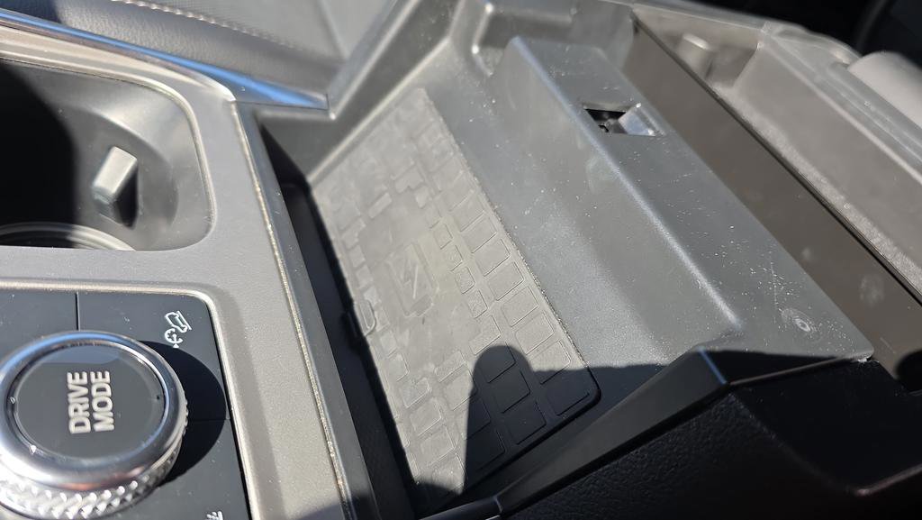 Used 2021 Ford Explorer Limited w/ Hybrid Equipment Group 310A image 25