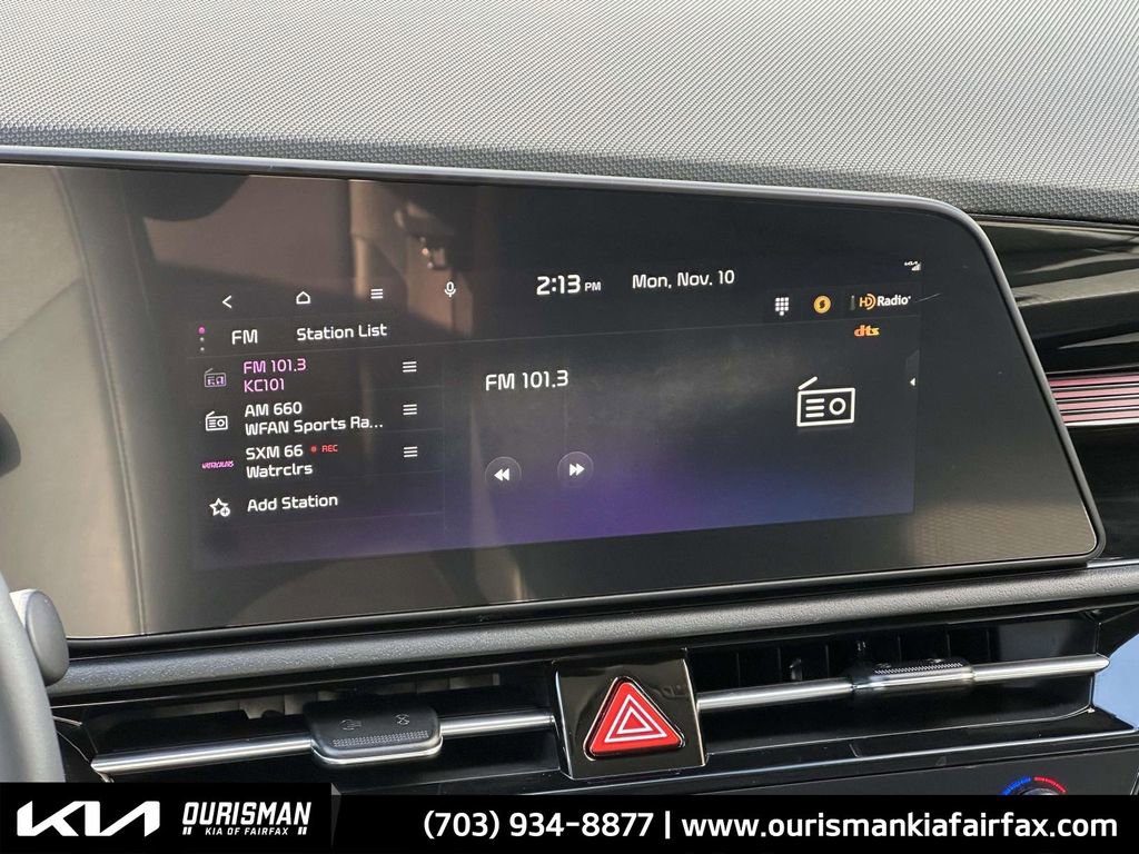 Used 2024 Kia Niro EX w/ EX Cold Weather Package image 4