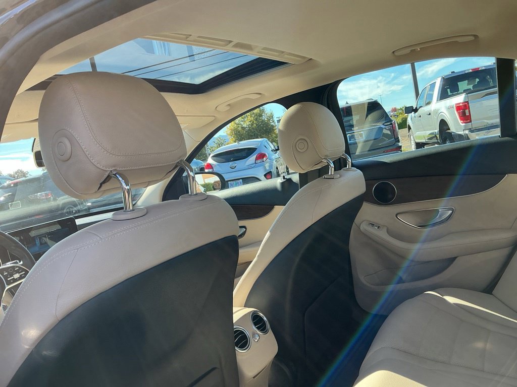Used 2020 Mercedes-Benz C 300 4MATIC Sedan image 18