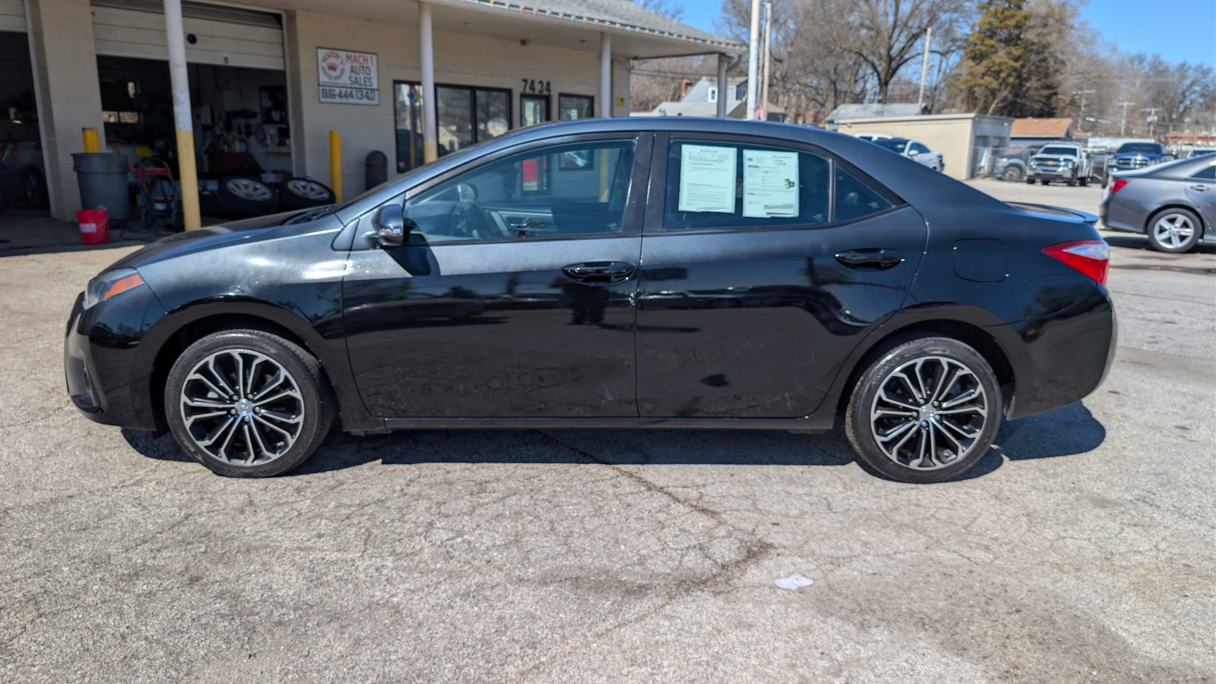 Used 2015 Toyota Corolla S w/ Driver Convenience Package image 8