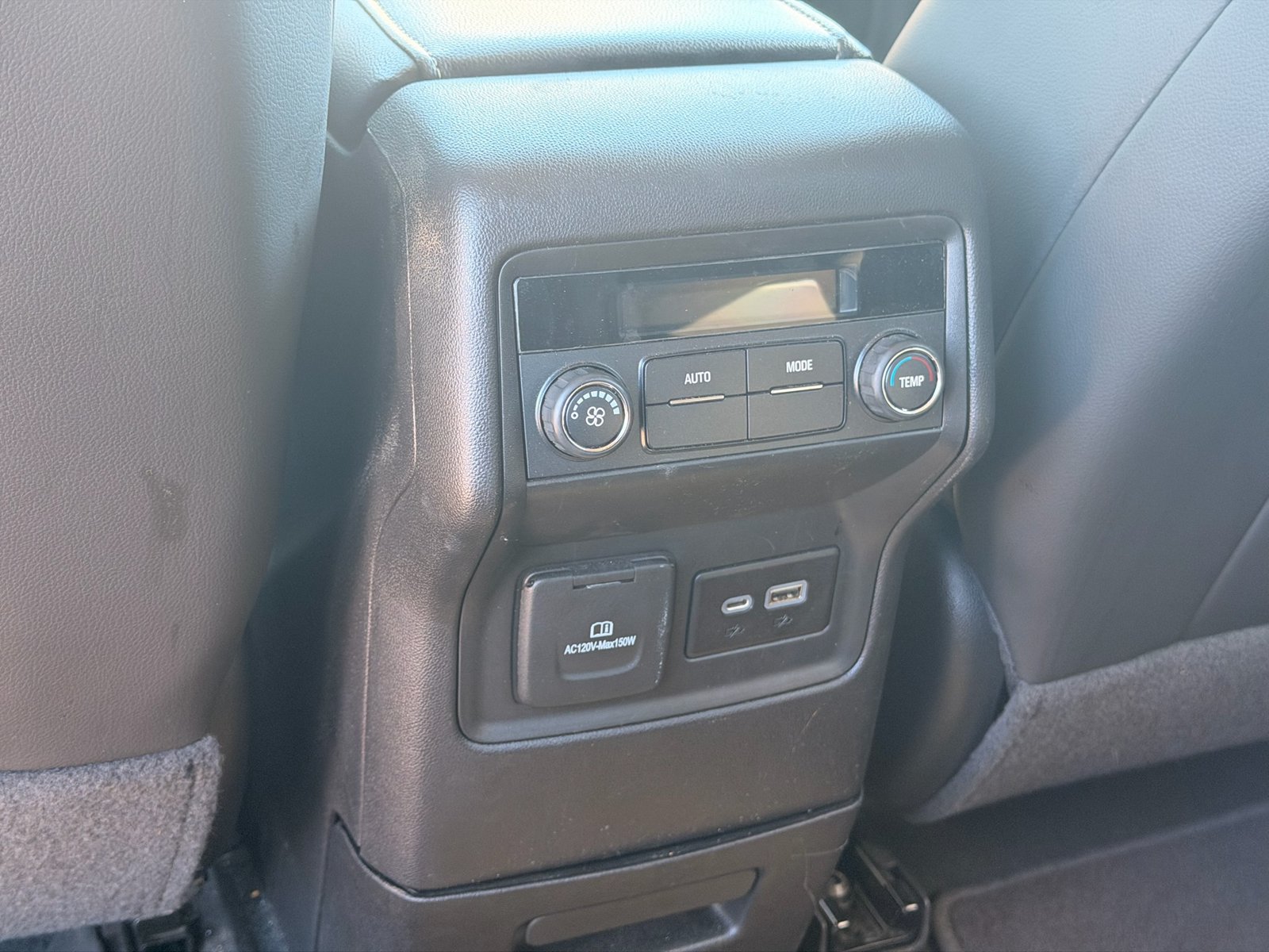 Used 2023 GMC Acadia SLT FWD image 36