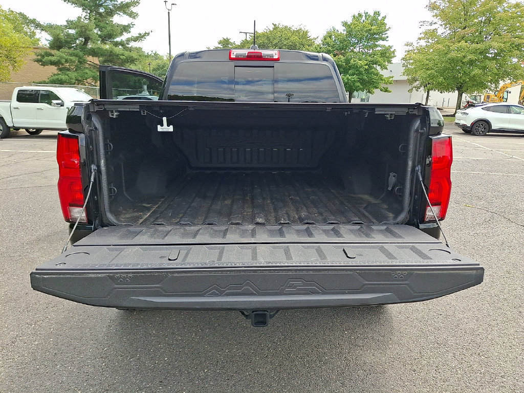 Used 2023 Chevrolet Colorado ZR2 w/ ZR2 Convenience Package III AWD/4WD image 30
