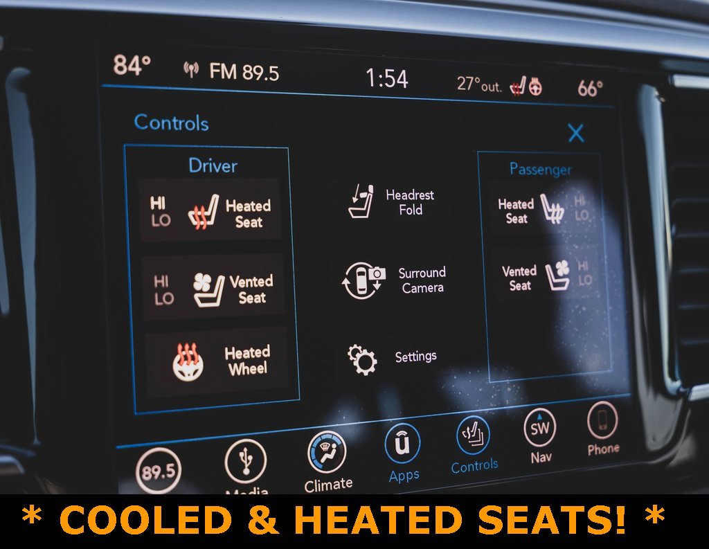 Used 2018 Chrysler Pacifica Limited w/ Tire & Wheel Group image 6