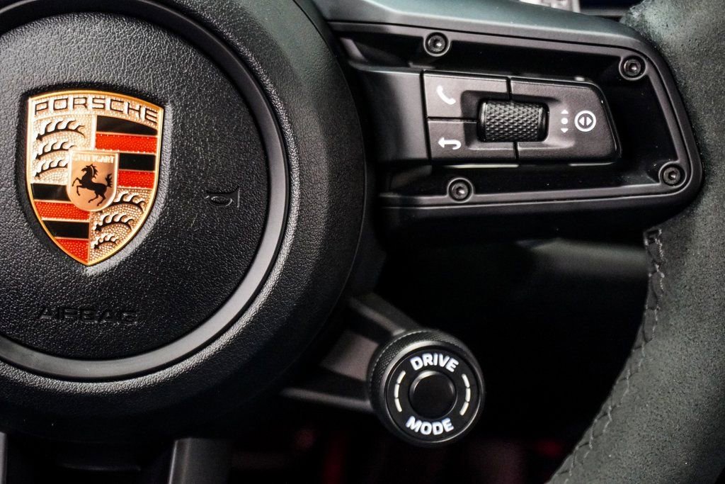 Used 2024 Porsche 911 Carrera image 26