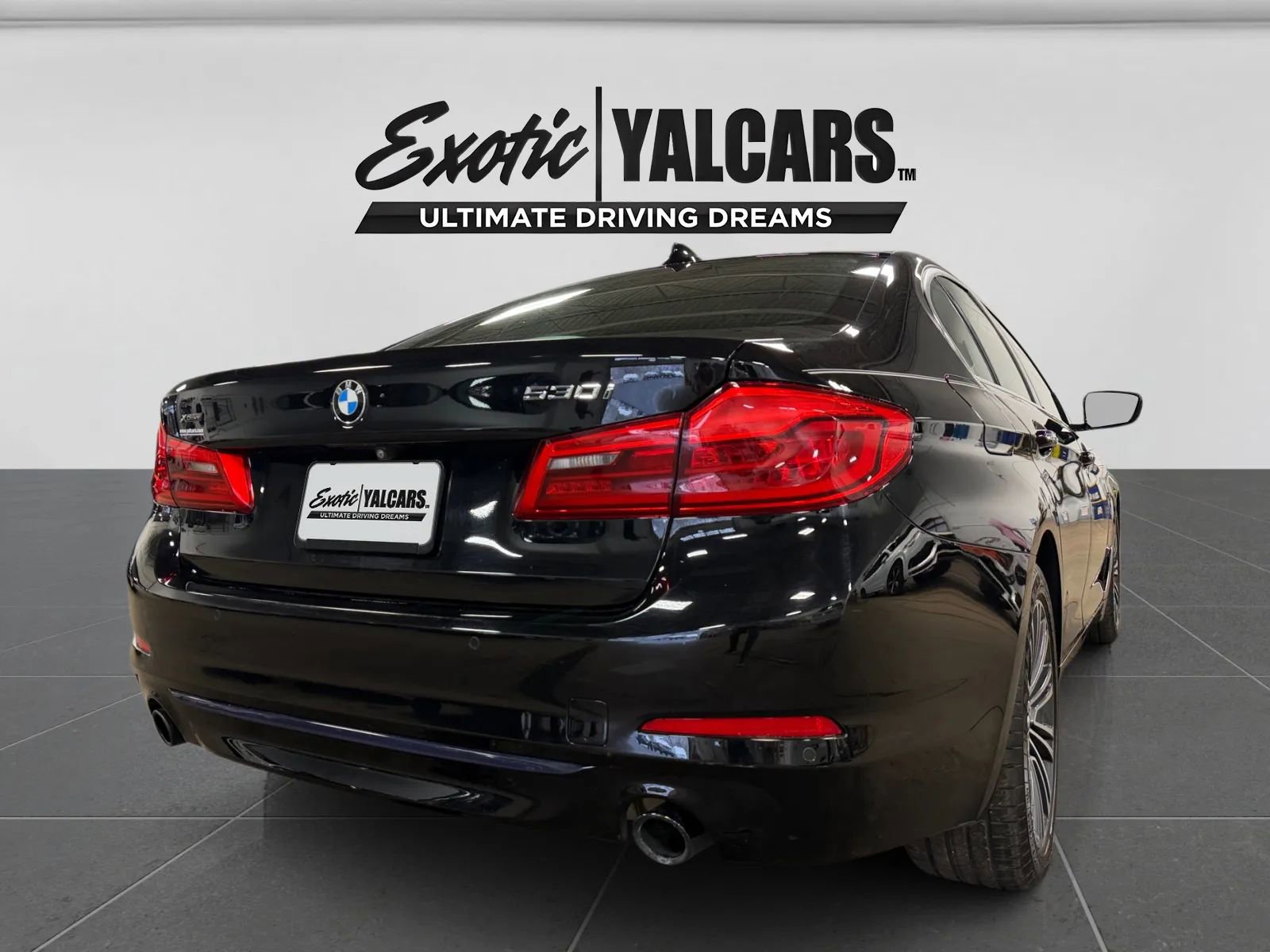 Used 2018 BMW 530i xDrive 530i xDrive Sedan 4D w/ Premium Package image 10