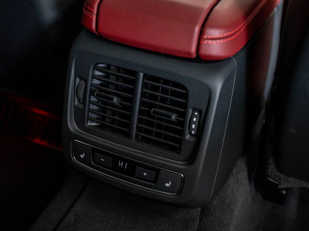 Used 2024 Audi e-tron GT Prestige AWD/4WD image 27