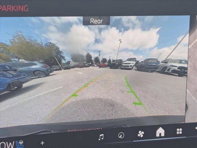 Used 2025 BMW X3 xDrive30i w/ Premium Package image 12