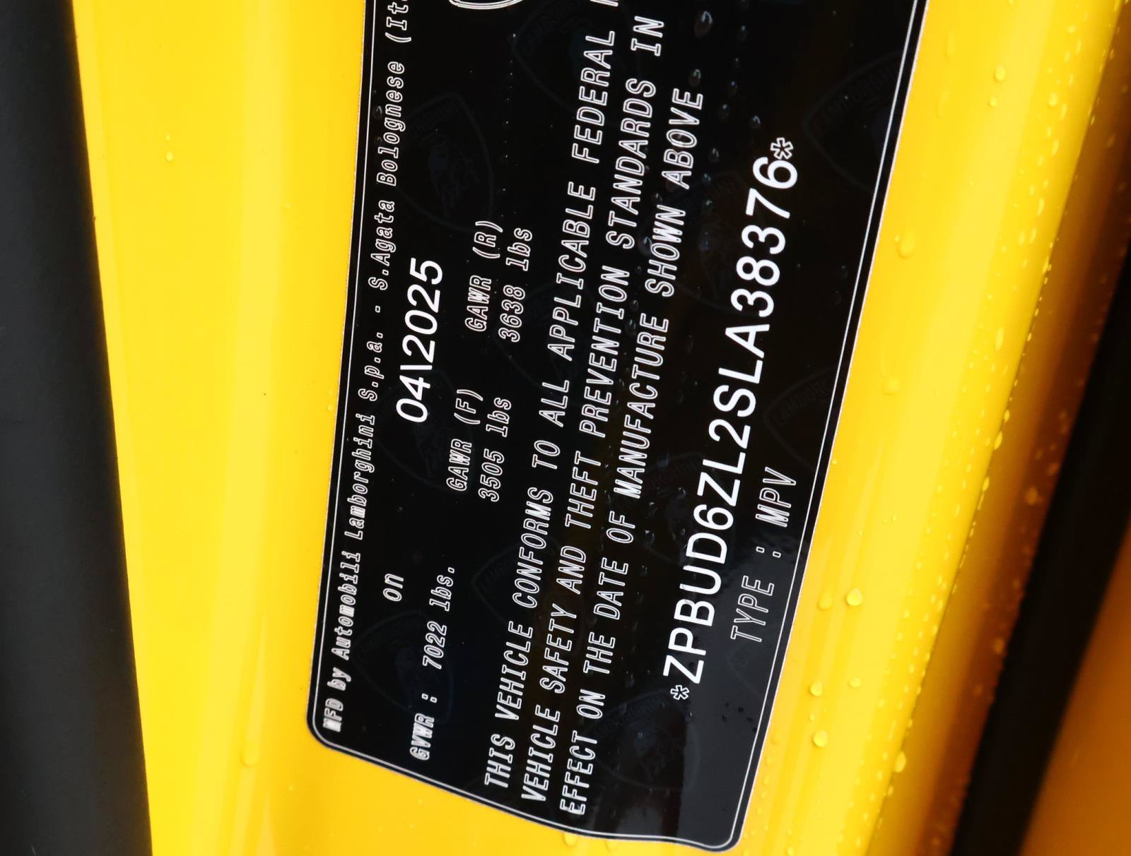 Used 2025 Lamborghini Urus SE AWD/4WD image 22