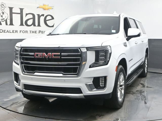Used 2022 GMC Yukon XL SLT w/ SLT Premium Package AWD/4WD image 7