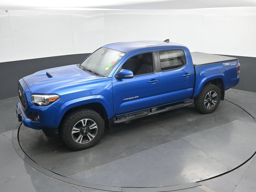 Used 2018 Toyota Tacoma TRD Sport AWD/4WD image 36