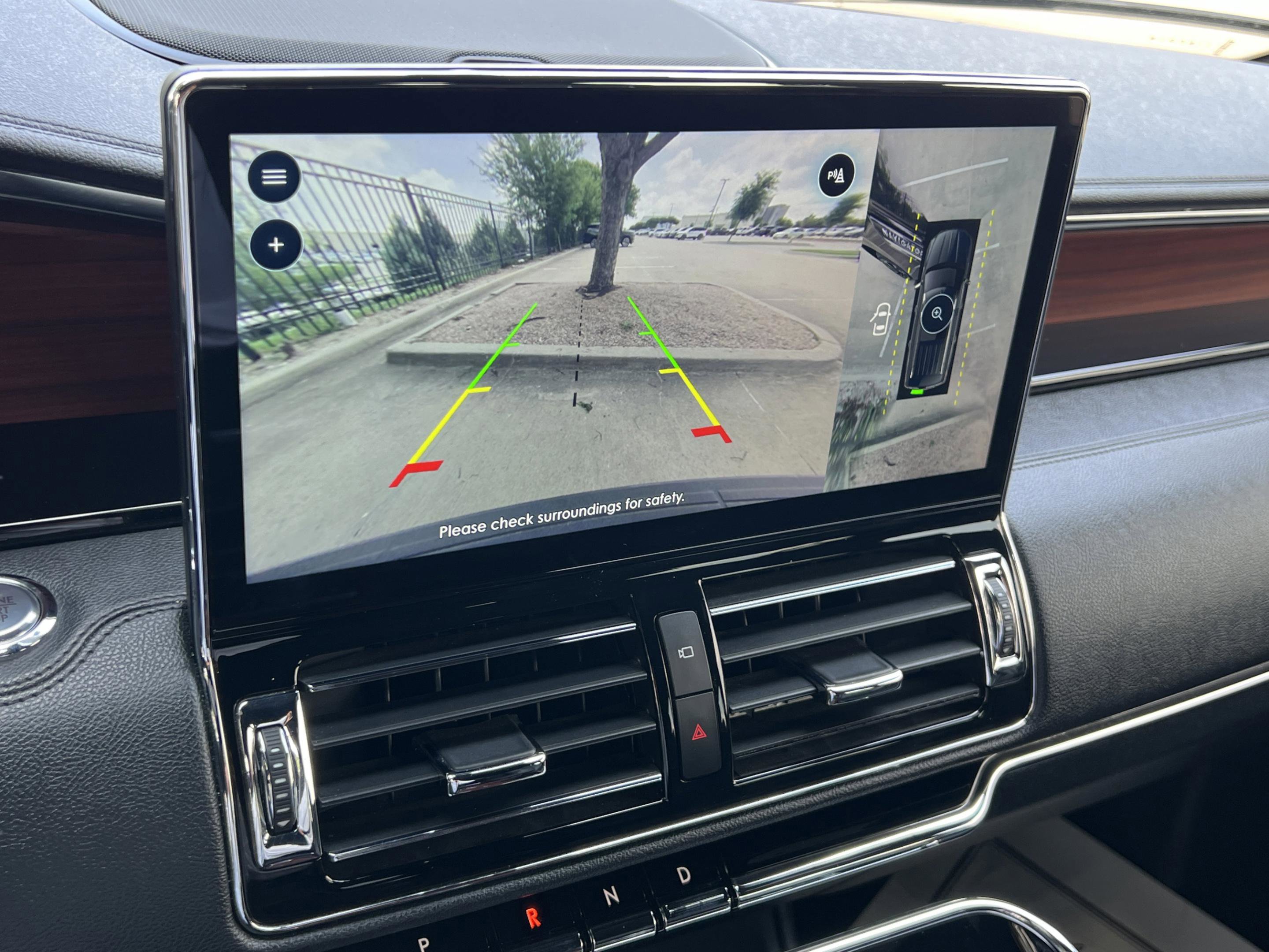 Used 2023 Lincoln Navigator Reserve AWD/4WD image 17