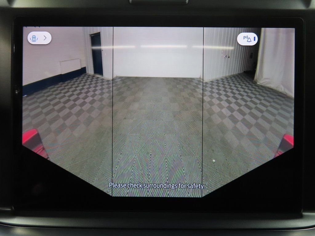 Used 2025 Ford F350 Platinum AWD/4WD image 21