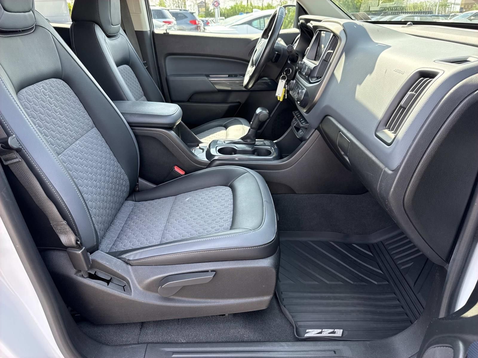 Used 2021 Chevrolet Colorado Z71 w/ Safety Package AWD/4WD image 25