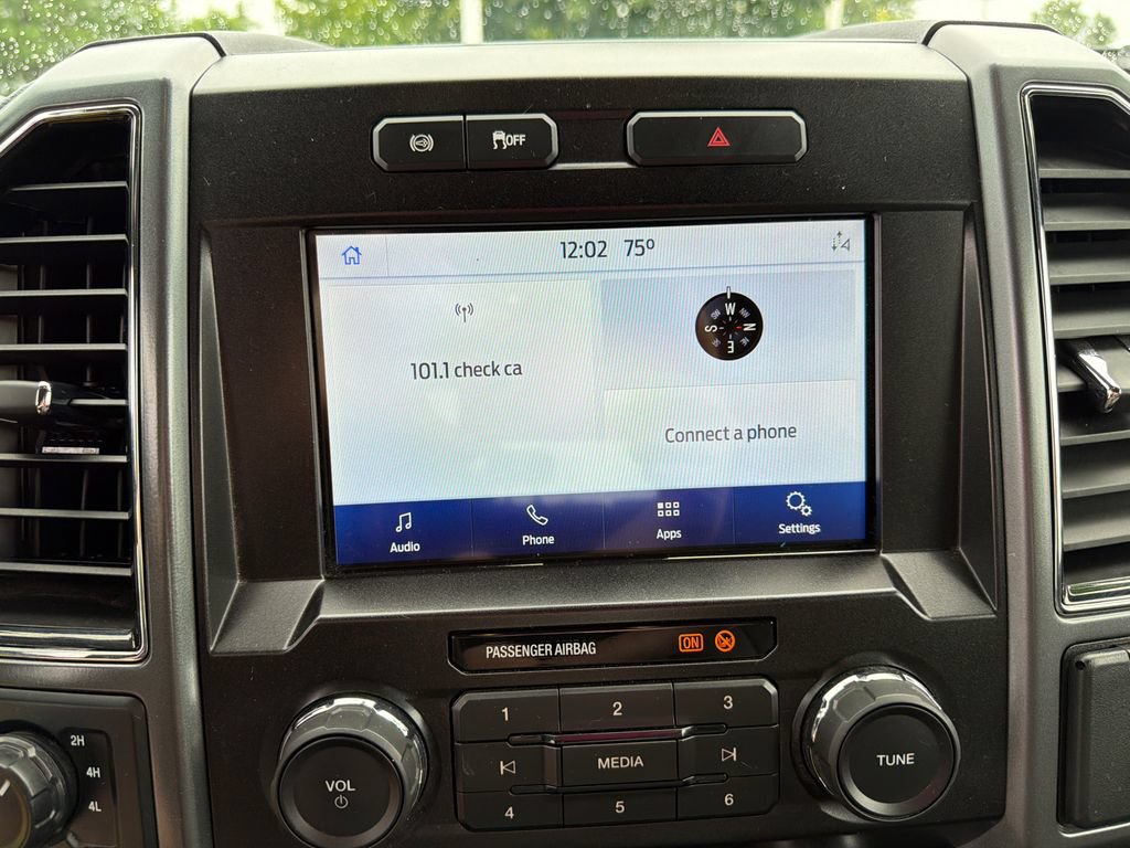 Used 2022 Ford F250 XLT w/ XLT Premium Package AWD/4WD image 30
