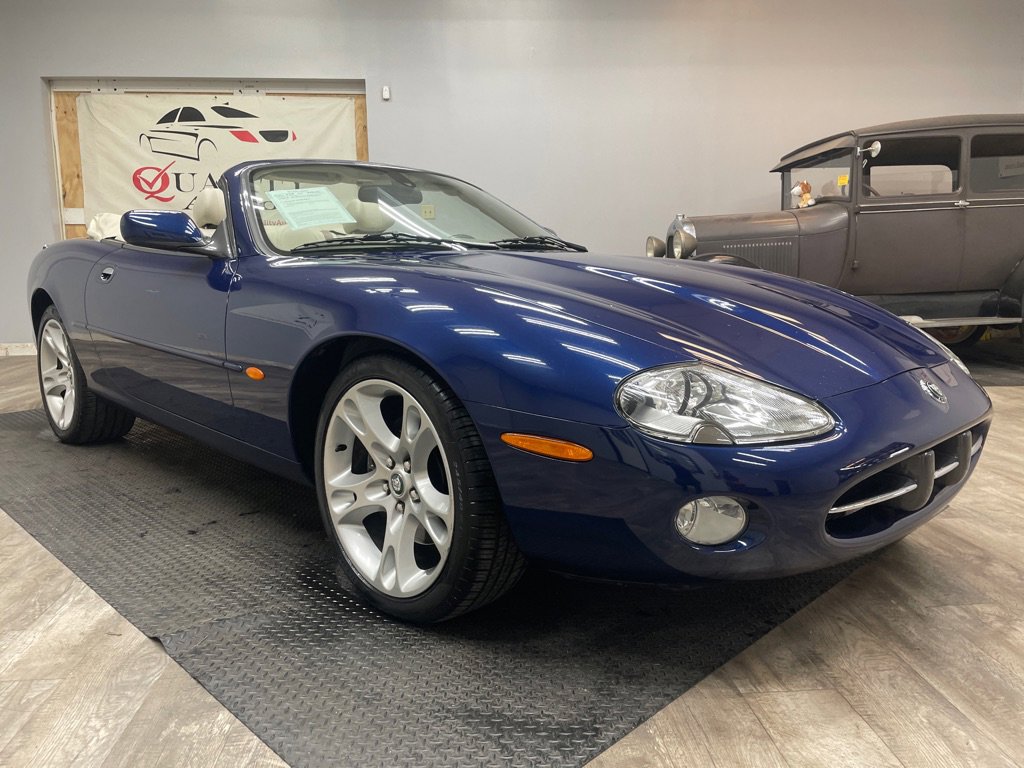 Used 2003 Jaguar XK8 Convertible image 7