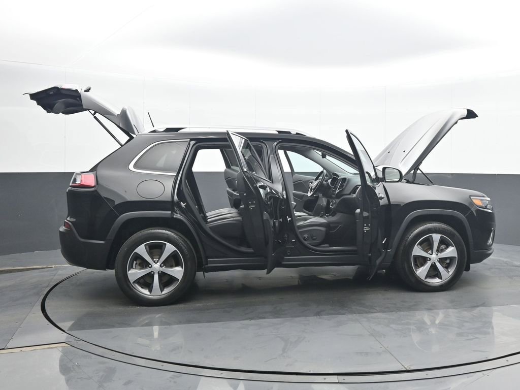 Used 2020 Jeep Cherokee Limited image 36