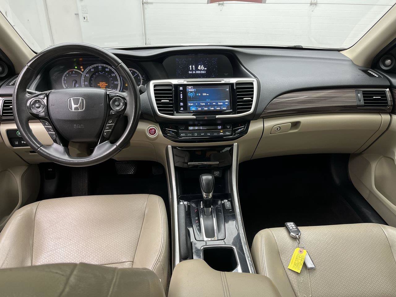 Used 2017 Honda Accord Touring image 4