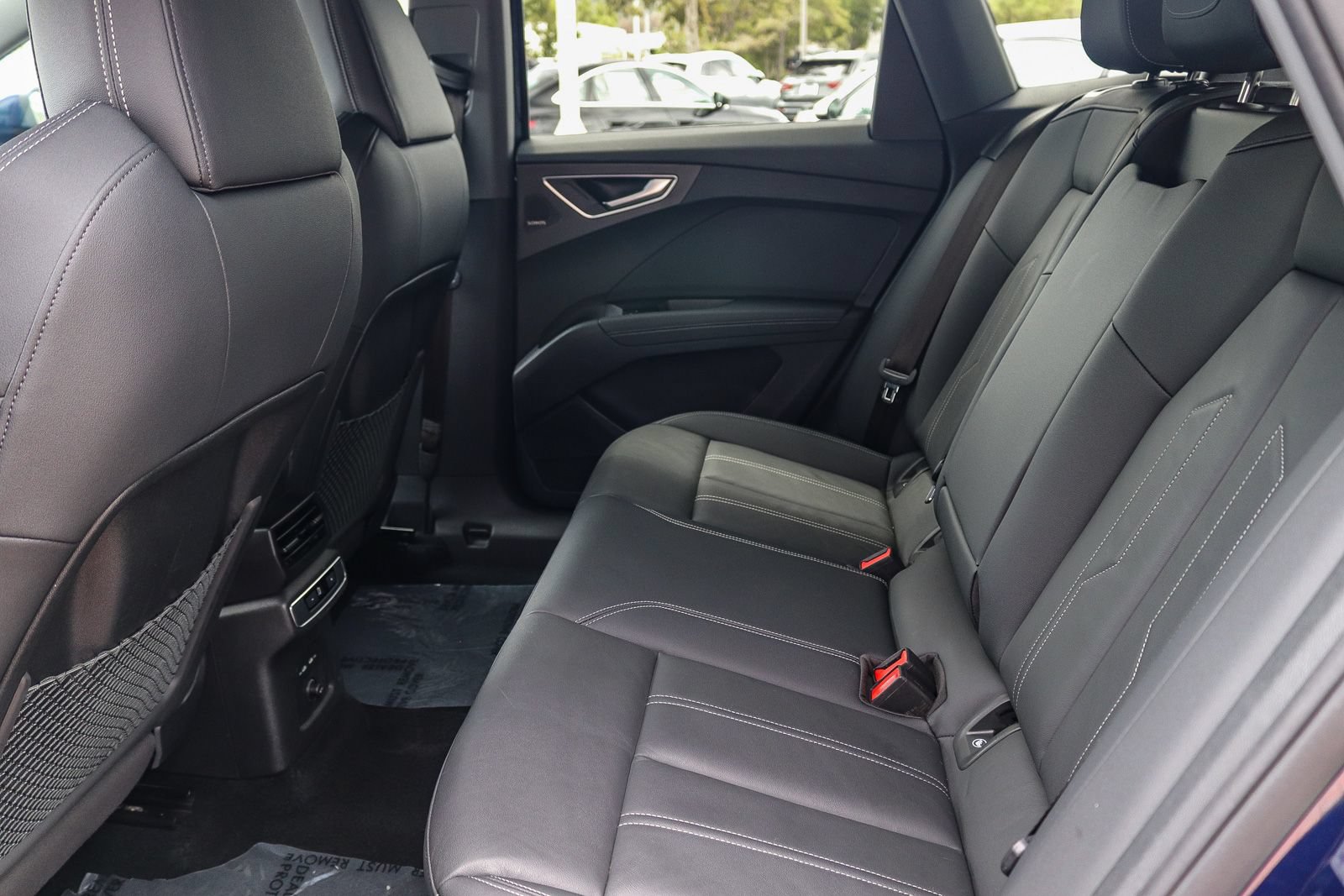 Certified 2023 Audi Q4 e-tron Premium Plus w/ Premium Plus AWD/4WD image 18