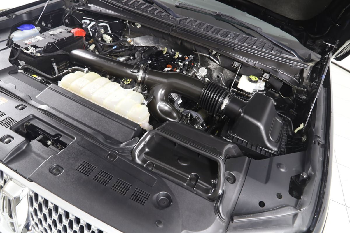 Used 2024 Lincoln Navigator Reserve AWD/4WD image 23