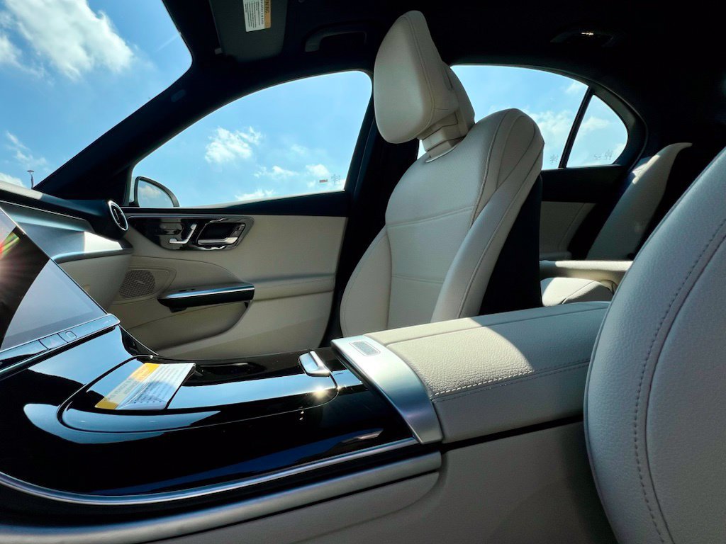 Certified 2023 Mercedes-Benz C 300 4MATIC Sedan image 12