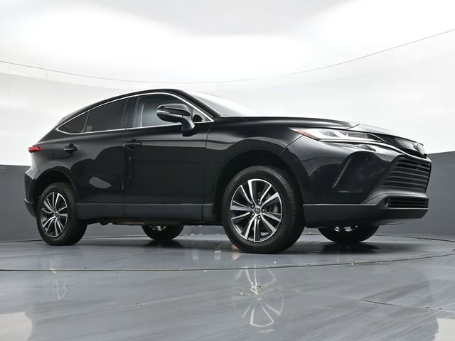 Used 2023 Toyota Venza LE image 33