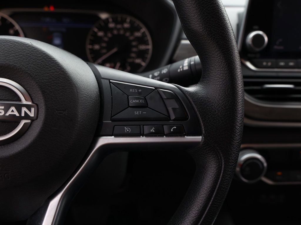 Used 2024 Nissan Altima 2.5 SV image 26