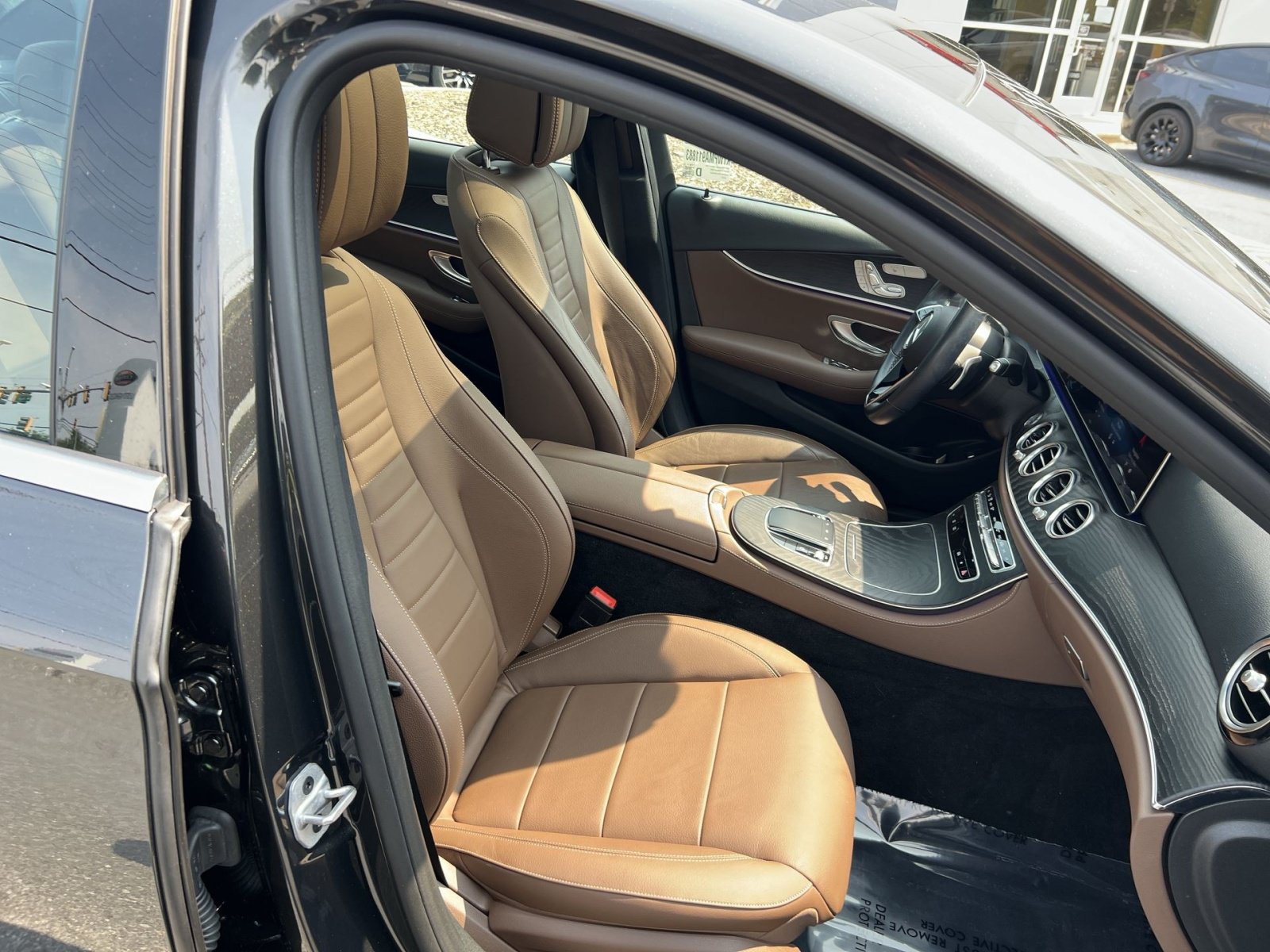 Used 2021 Mercedes-Benz E 350 4MATIC Sedan image 26