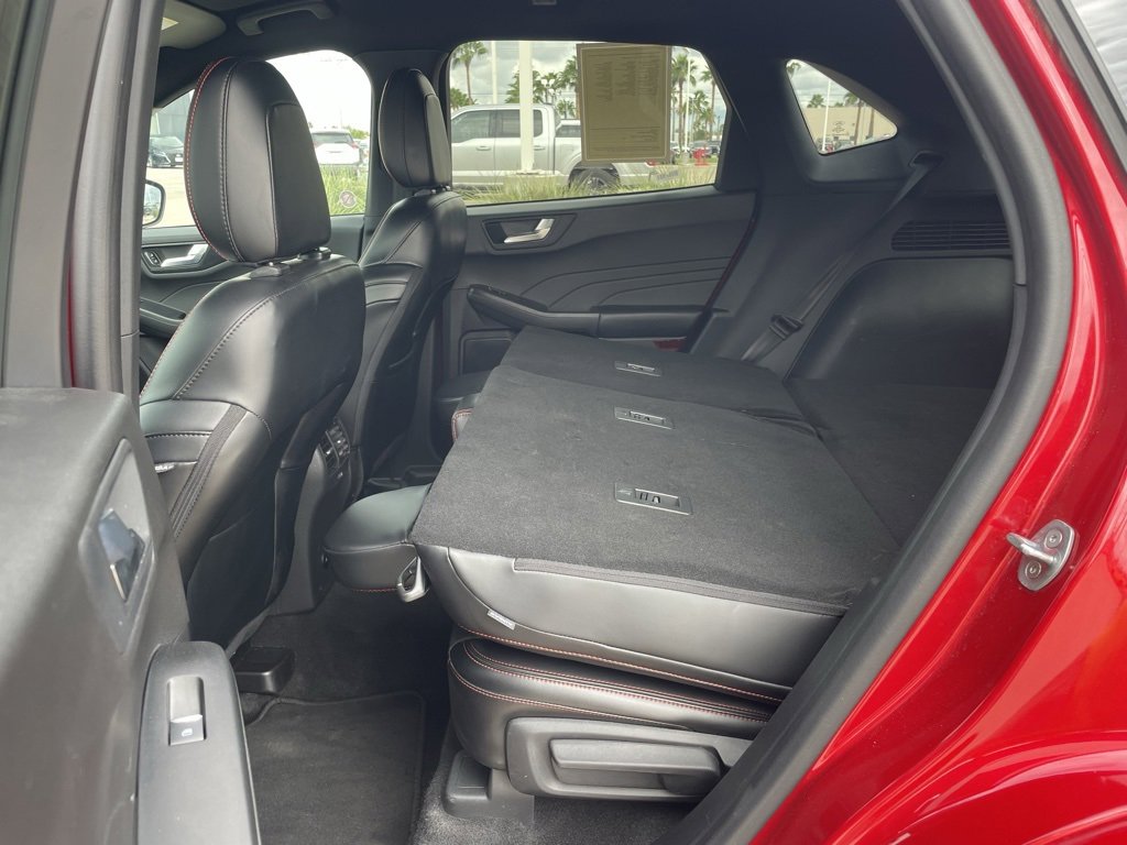 Used 2024 Ford Escape ST-Line image 18