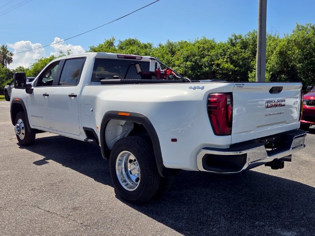 Used 2026 GMC Sierra 3500 Pro w/ 1SA Pro Safety Plus Package AWD/4WD image 5