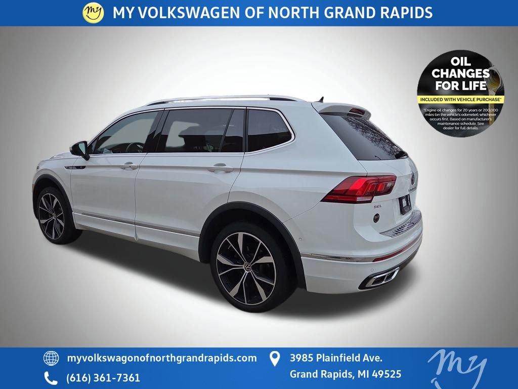 Used 2022 Volkswagen Tiguan SEL R-Line image 6