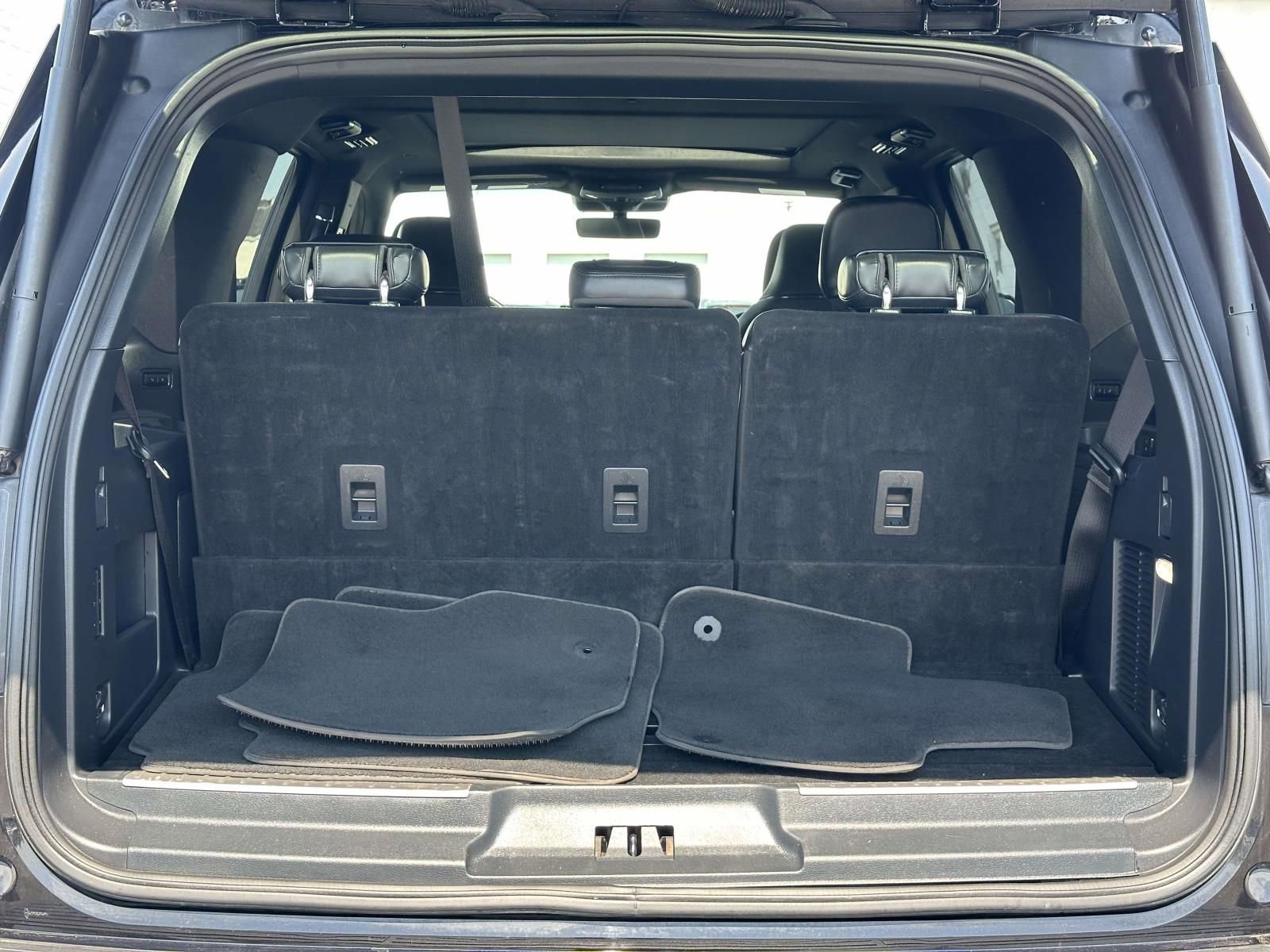 Used 2024 Lincoln Navigator Reserve AWD/4WD image 24