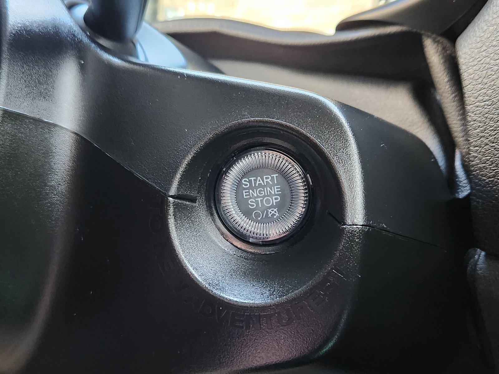 Used 2023 Jeep Renegade Latitude image 24