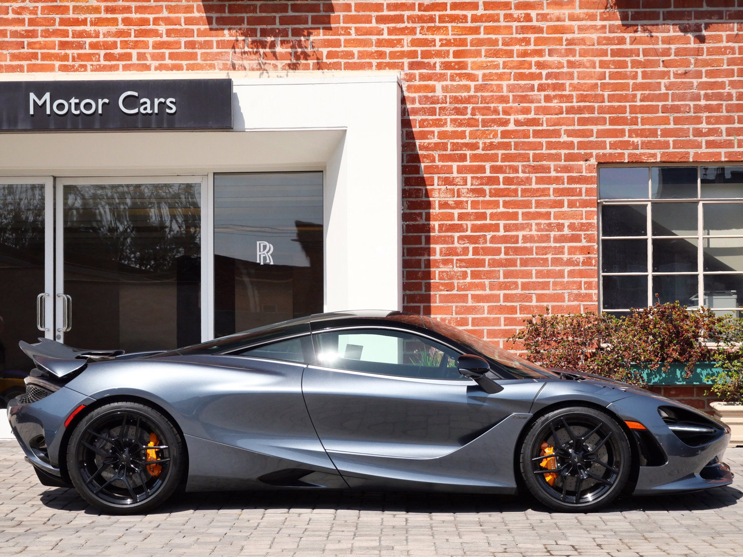 New 2025 McLaren 750S RWD image 3