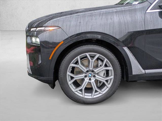 Used 2024 BMW X7 xDrive40i w/ Premium Package image 26