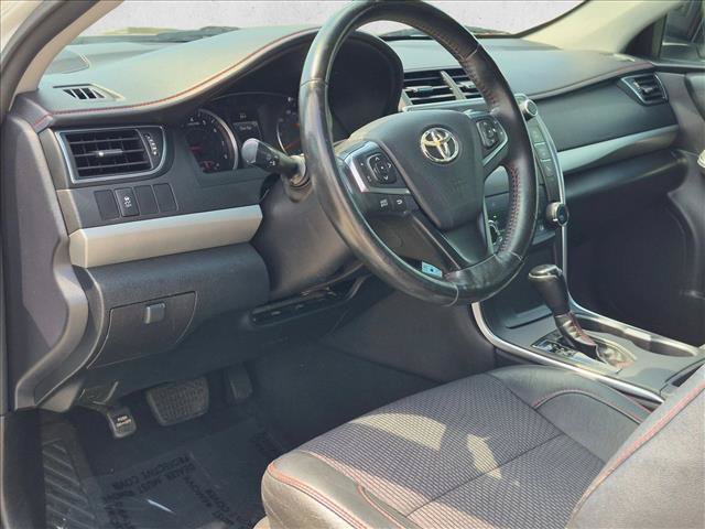 Used 2016 Toyota Camry SE FWD image 10