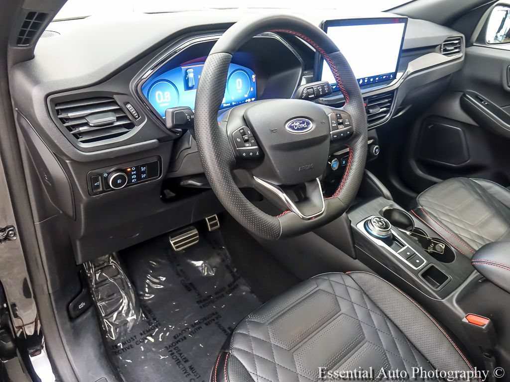 Certified 2024 Ford Escape ST-Line Elite w/ Premium Technology Package AWD/4WD image 10