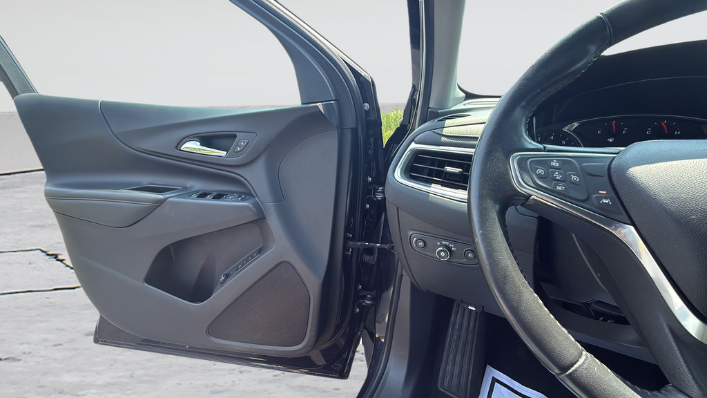 Used 2020 Chevrolet Equinox Premier FWD image 24