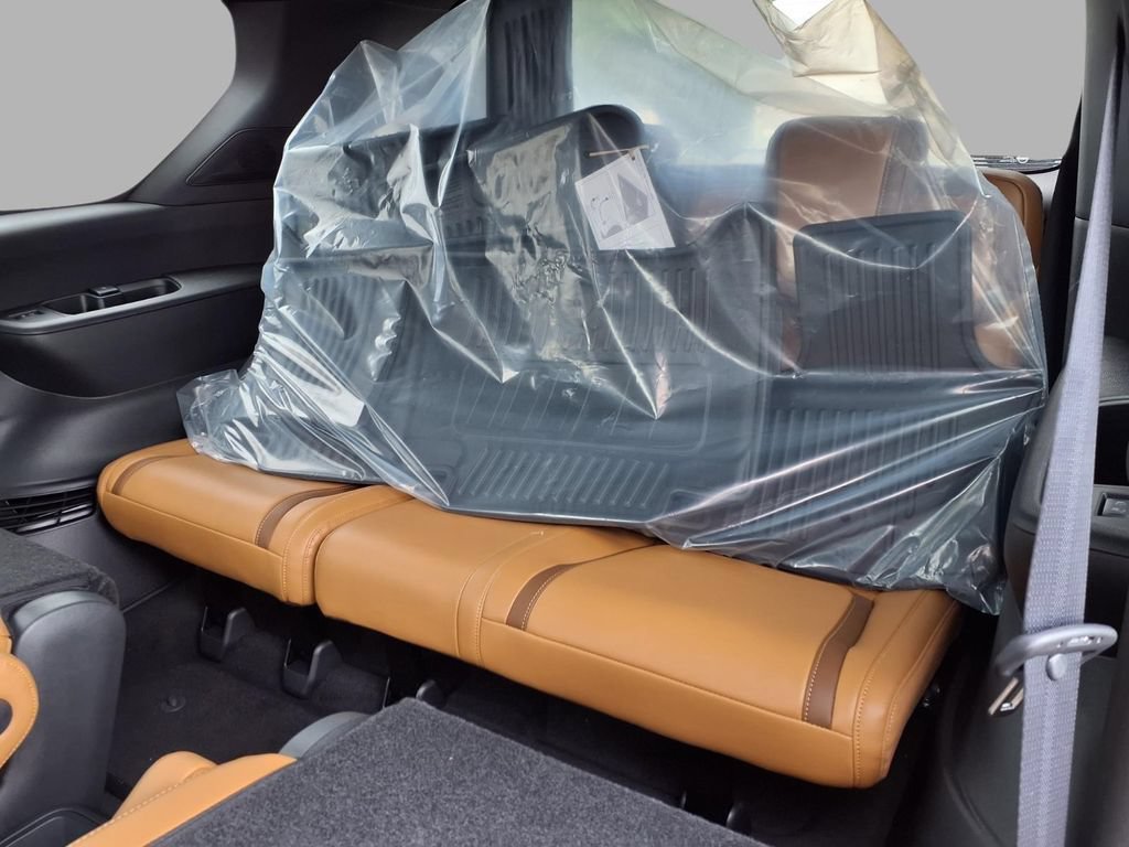 New 2026 Nissan Armada SL w/ Captain's Chari Seat Package AWD/4WD image 22