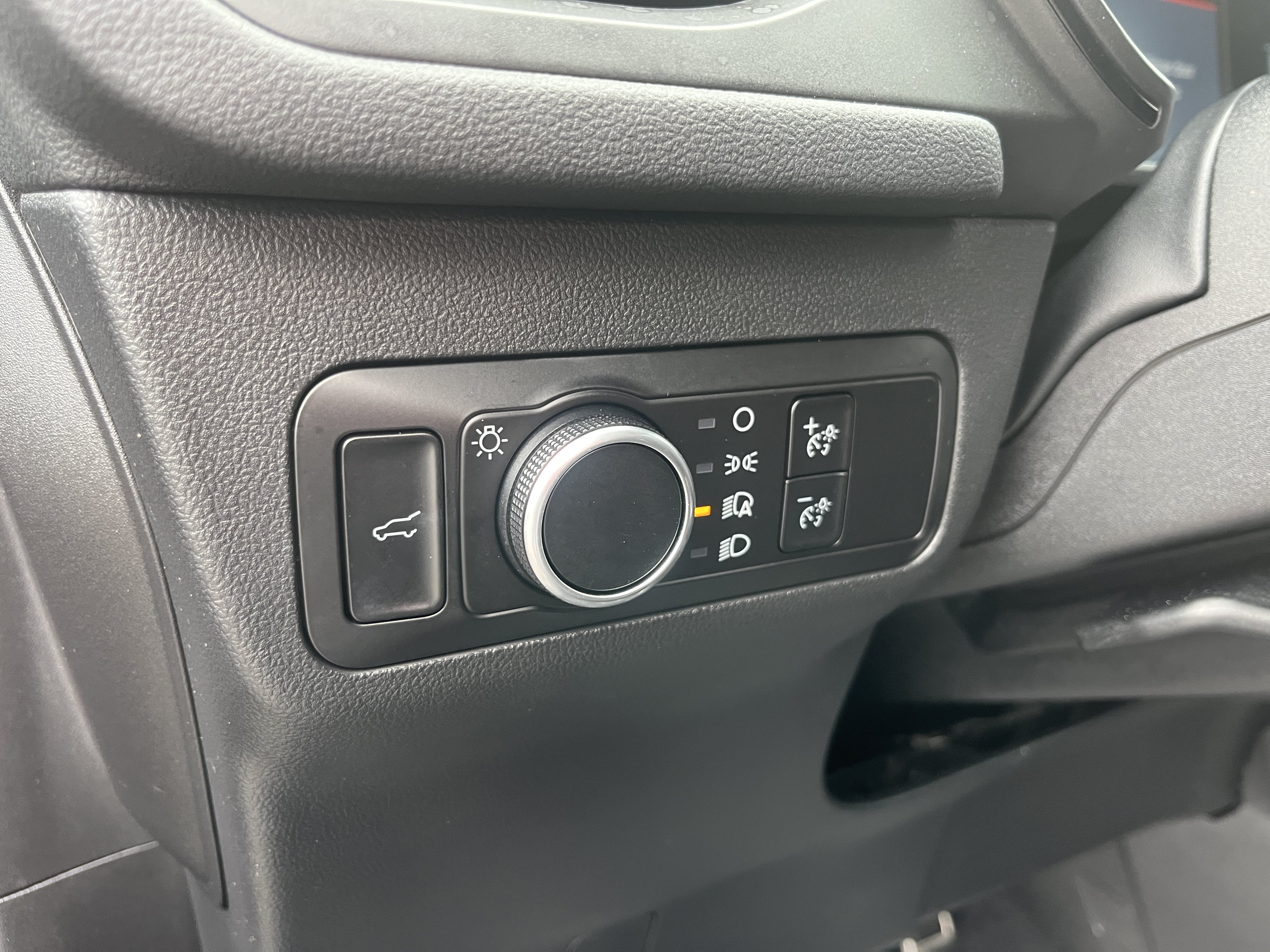 Used 2023 Ford Escape ST-Line w/ Tech Pack #1 FWD image 17