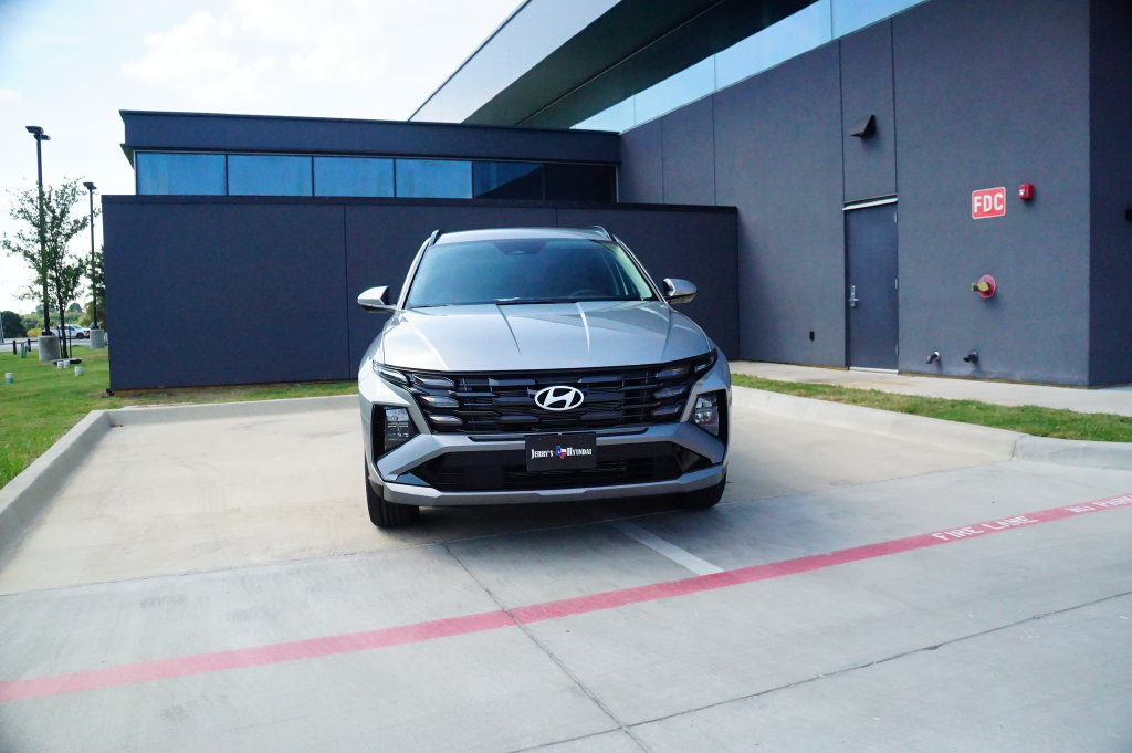 New 2026 Hyundai Tucson SEL Plus FWD image 2
