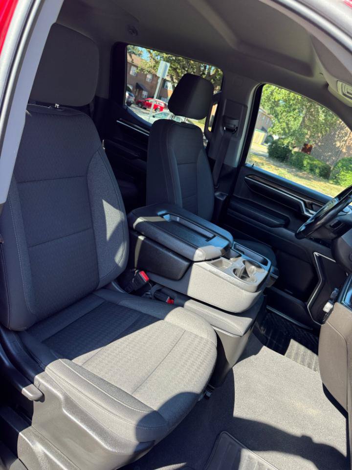 Used 2022 Chevrolet Silverado 1500 LT AWD/4WD image 22