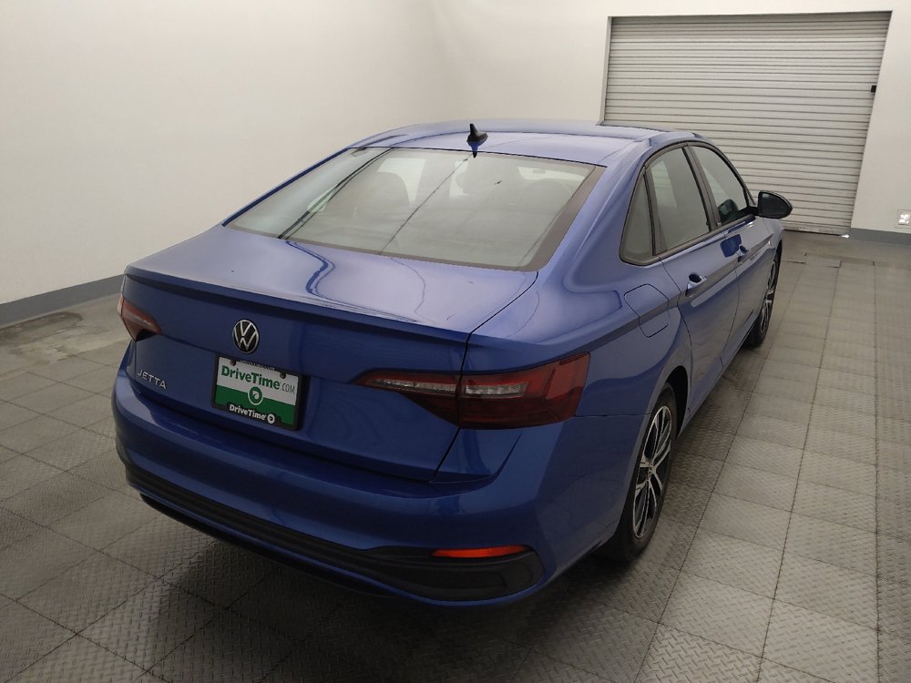 Used 2024 Volkswagen Jetta Sport FWD image 7