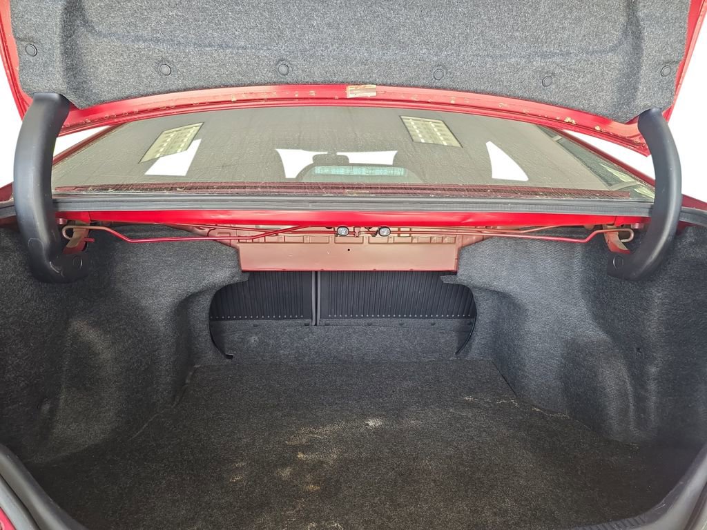 Used 2016 Toyota Camry SE image 19