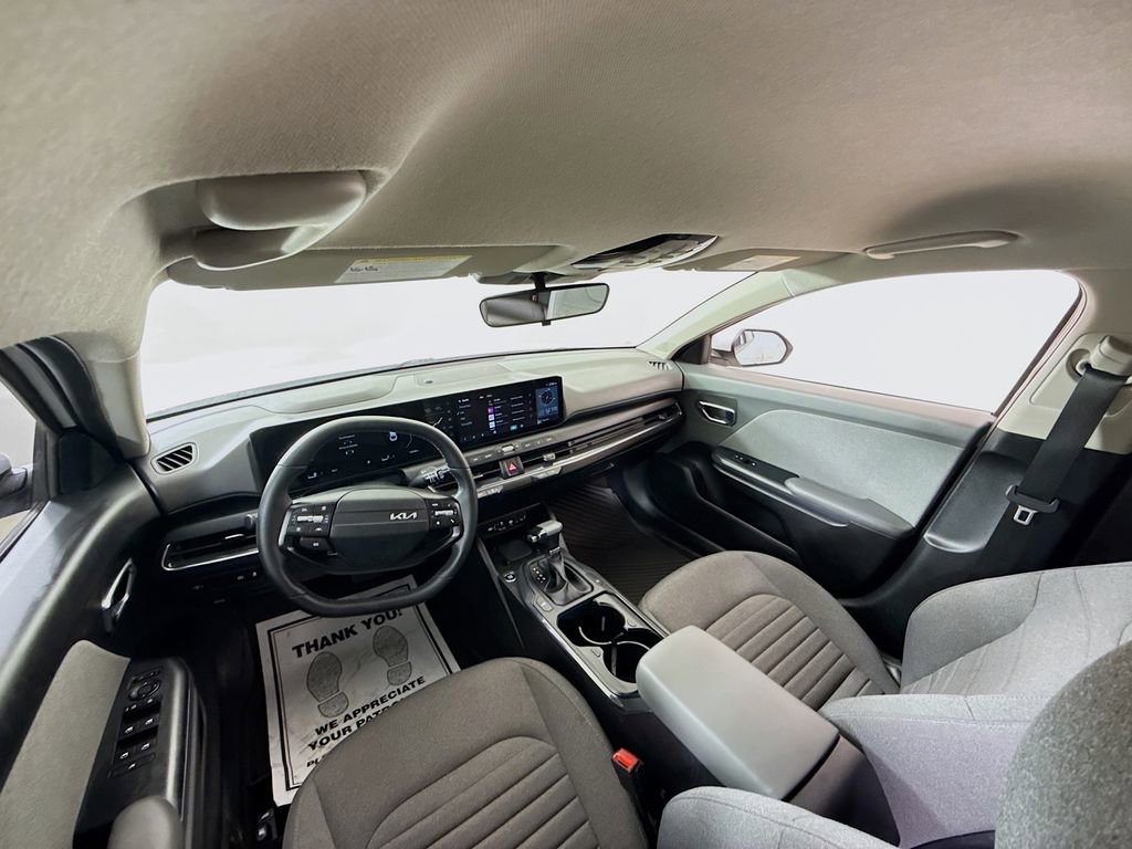Used 2025 Kia K4 EX FWD image 21
